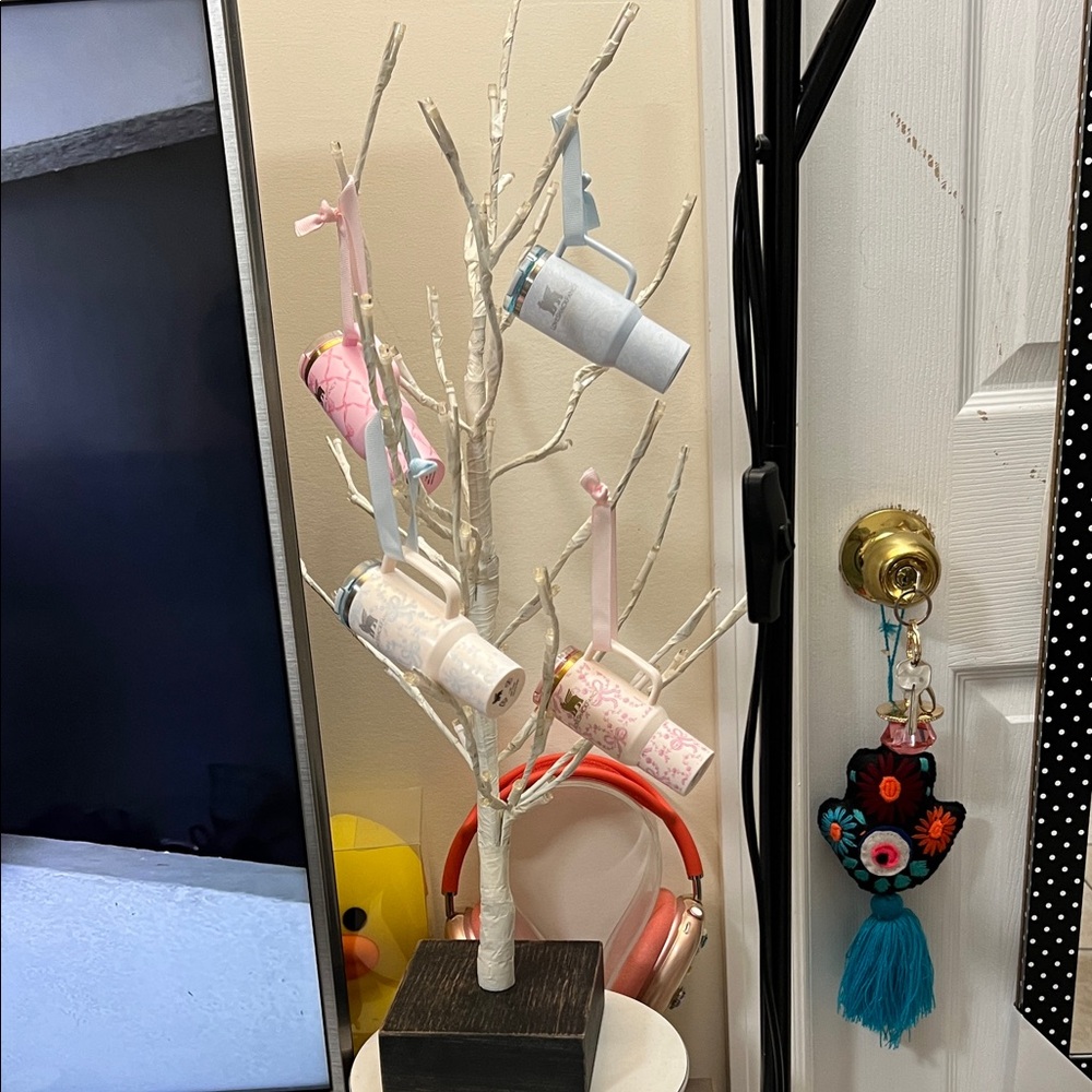 LoveShackFancy White and Pink Holiday Decor Tree  🎄